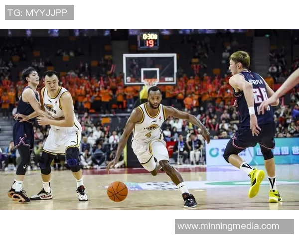 西雅图音速与伐木者的激烈对决揭示篮球战术与团队协作的完美结合